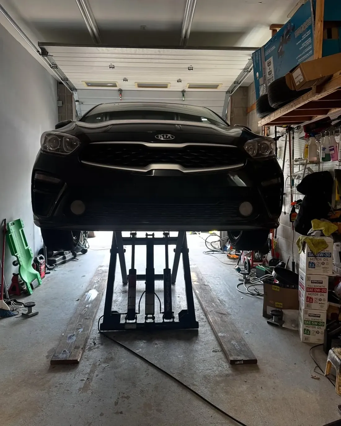 Elite Mobile Auto Repair working on a vehicle on-site in Morris County, NJ
